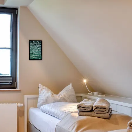 Kuestenhuus 20 Klein Stresow Ruegen By Ruyastay *